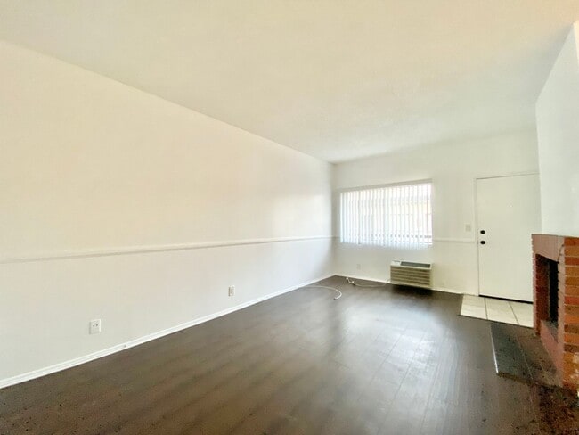 Interior Photo - Villa D' Roga LLC