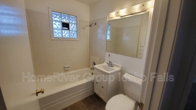 Foto del edificio - 1544 Claire View Ln