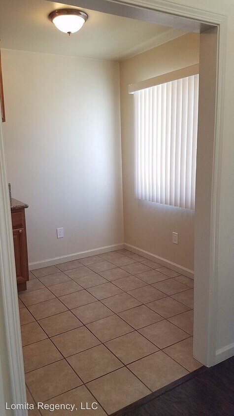 Building Photo - 2312 Lomita Blvd
