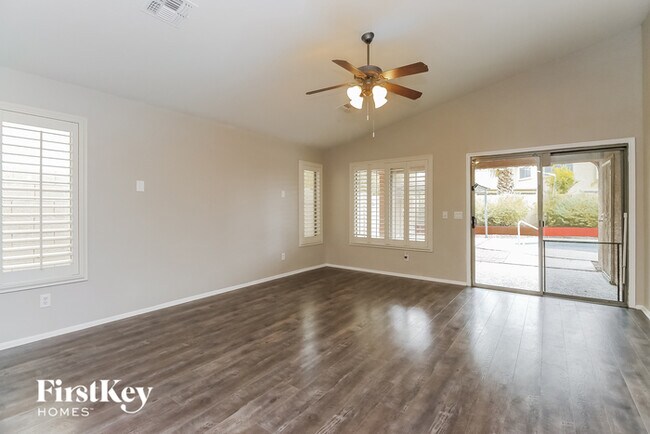 Foto del edificio - 4110 S 103rd Ln
