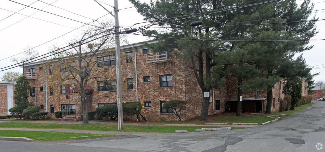 Foto del edificio - Meadow Lane Apartments