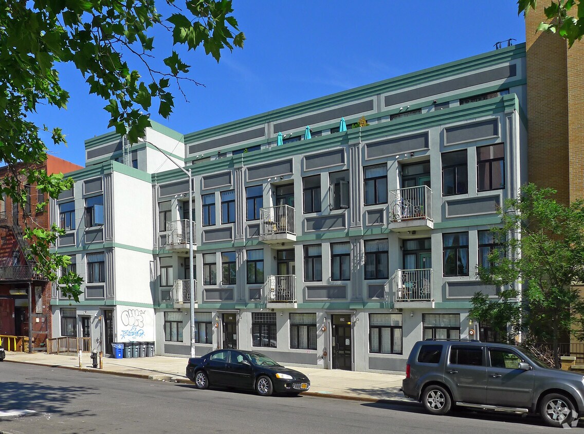 Foto principal - 331 Kosciuszko St