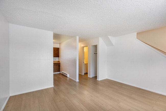 Building Photo - Parkside Apartments