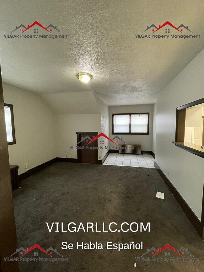 Foto del edificio - 4606 Pine Ave.