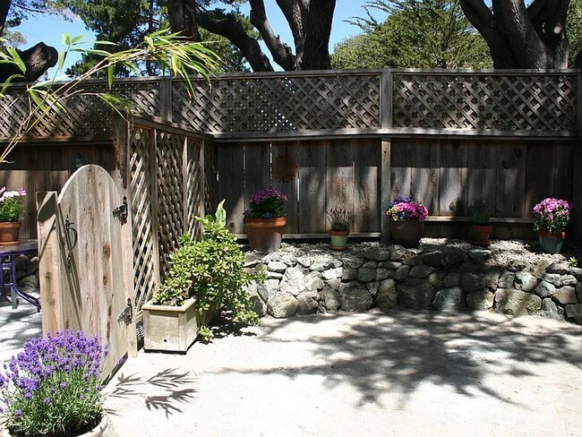 Building Photo - 1025 Funston Ave