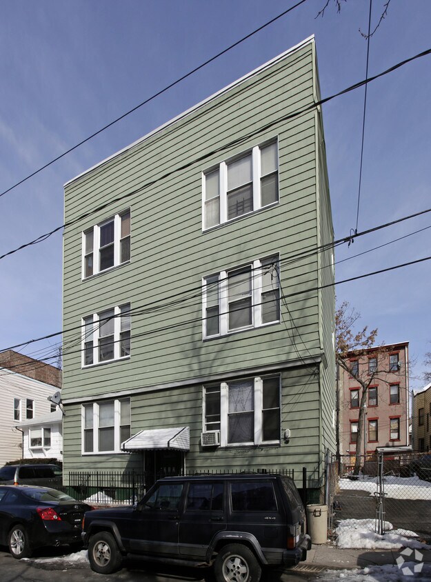 Building Photo - 212 Myrtle Ave