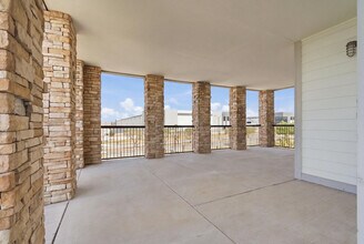 Building Photo - Bellrock Upper North