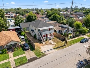 Building Photo - 6707 Avenue F