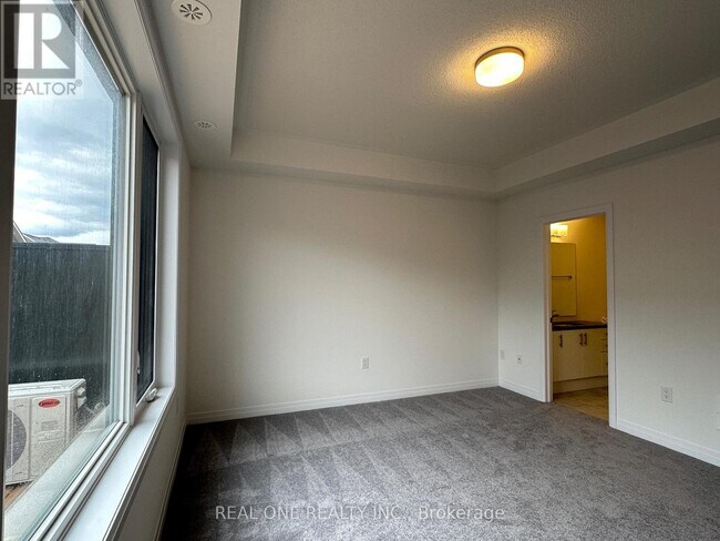 Building Photo - 3273 Crystal Dr