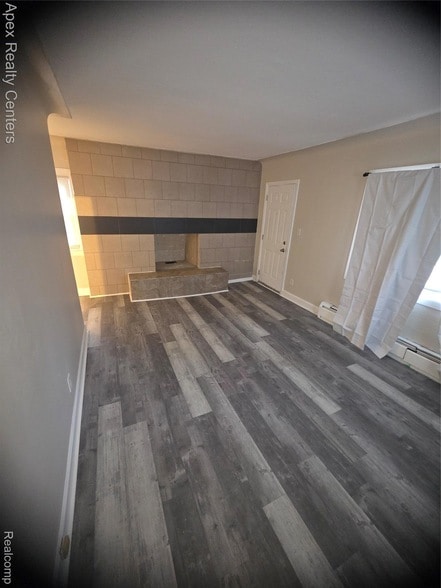 Foto del edificio - 8656 Nightingale St