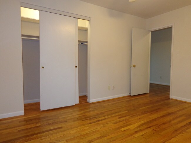 Foto del edificio - 5642 Macey Ave