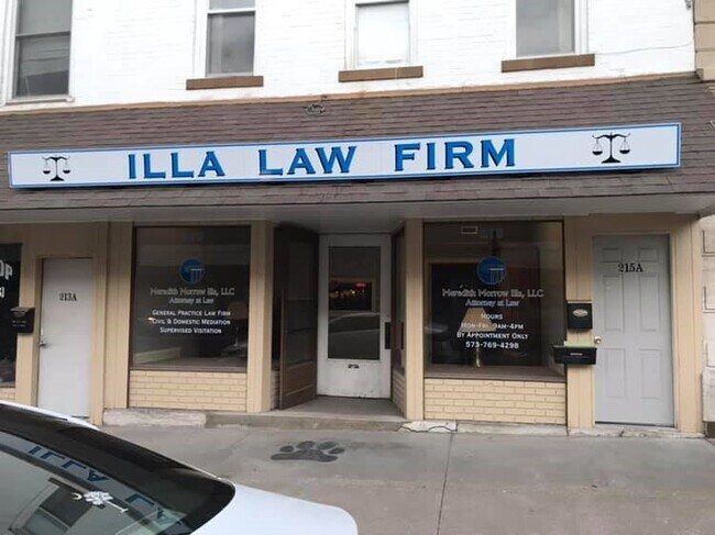 213A & 215A S Main St - 213A S Main St