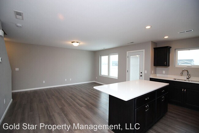 Building Photo - 3 br, 2.5 bath House - 114 Marshall Loop