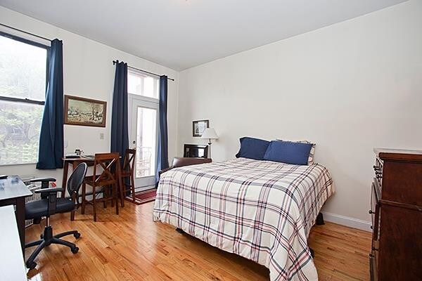 Primary Photo - 25 Saint Marks Place