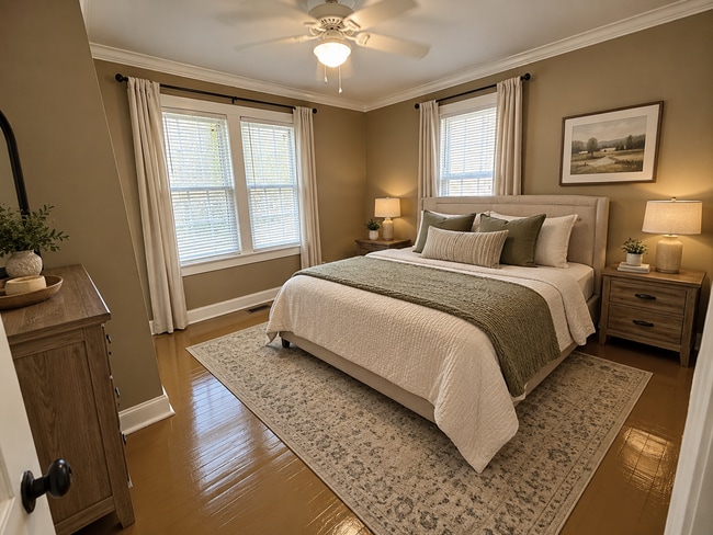 Building Photo - Charming 2BR/2BA Home in Town – Hardwood Floors, Large Backyard & Carport!