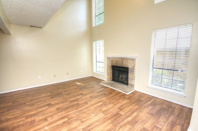 Living Room - Bradfield Creek Townhomes