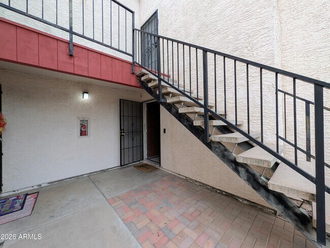 Foto del edificio - 4211 E Palm Ln