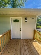 Building Photo - 105 Wilson Ct