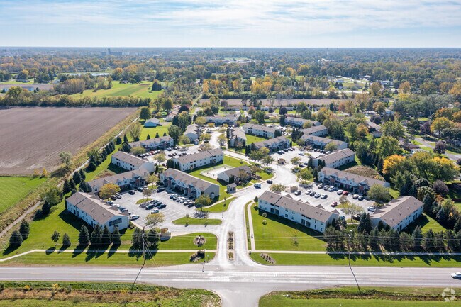 Foto aérea - Sterling Crest Apartments