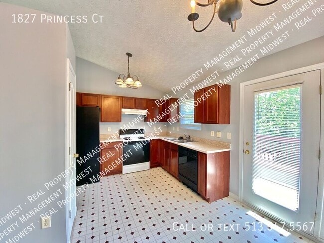 Building Photo - 1827 Princess Ct