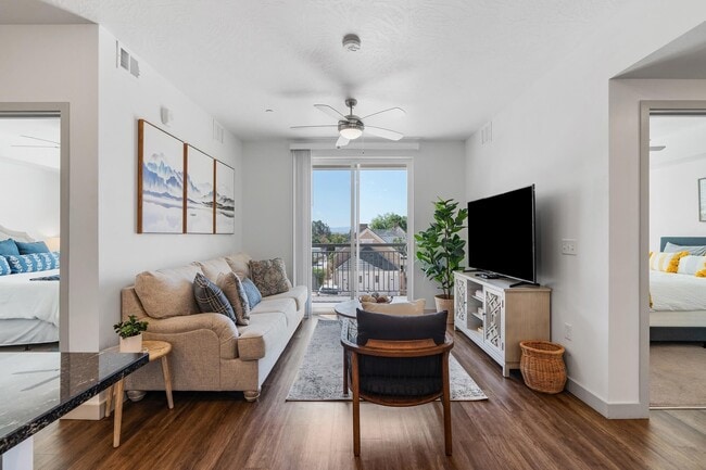 Building Photo - City View St. George