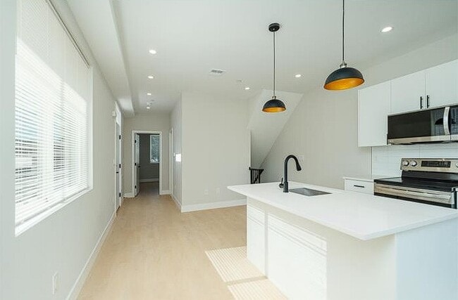 Foto del edificio - 4250 Ogden St