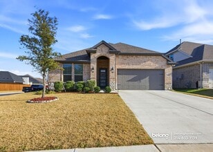 Building Photo - 422 Hazeltine Rd