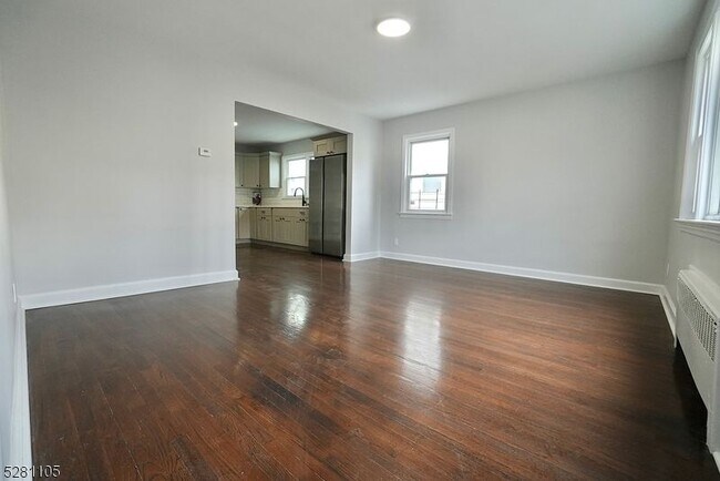 Building Photo - 414 N 11th St