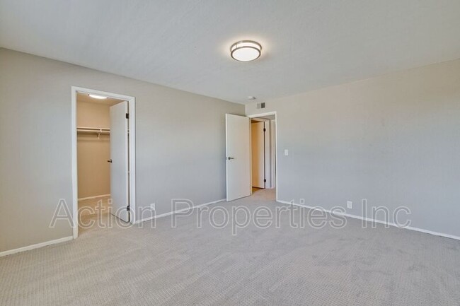 Building Photo - 1458 Hudson St