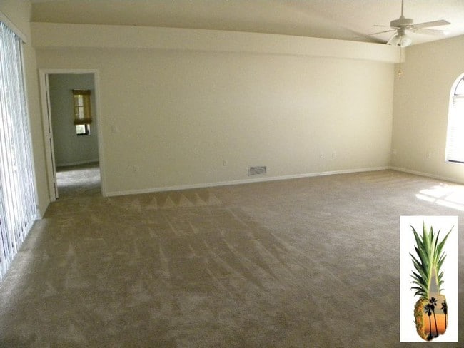 Building Photo - 7490 Spinnaker Blvd