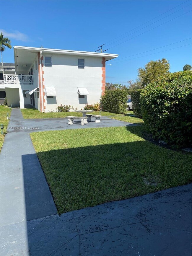 Foto del edificio - 1701 NW 46th Ave
