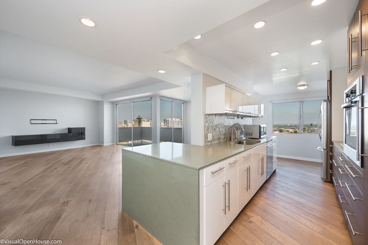 Foto principal - 7250 Franklin Ave