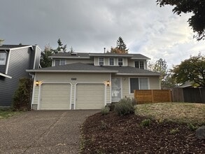 Building Photo - 4534 SW Pasadena St