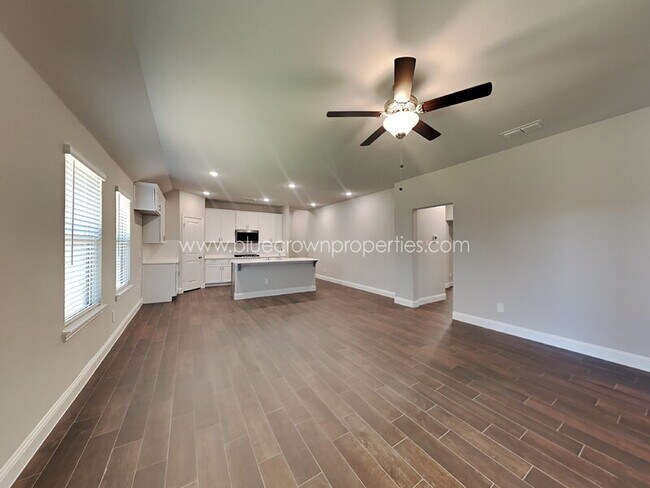 Foto del edificio - 1132 Red Hawk Ln