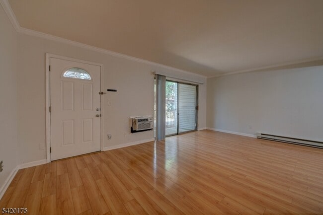 Foto del edificio - 2350 NJ-10