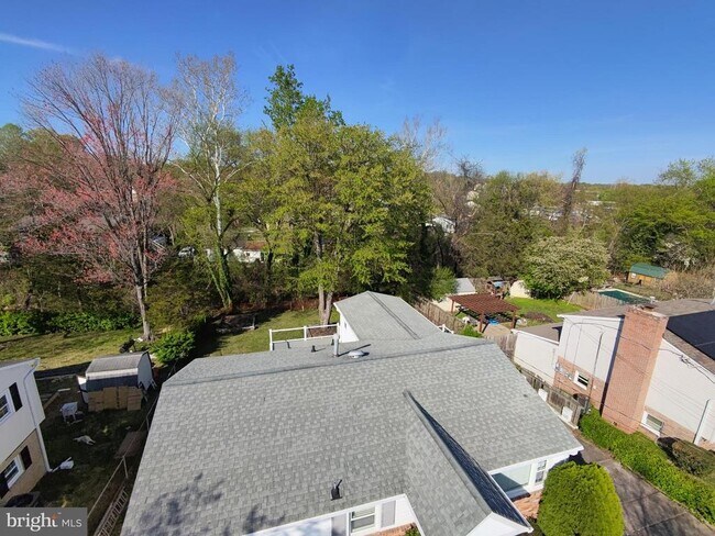 Foto del edificio - 3931 Dominion Dr