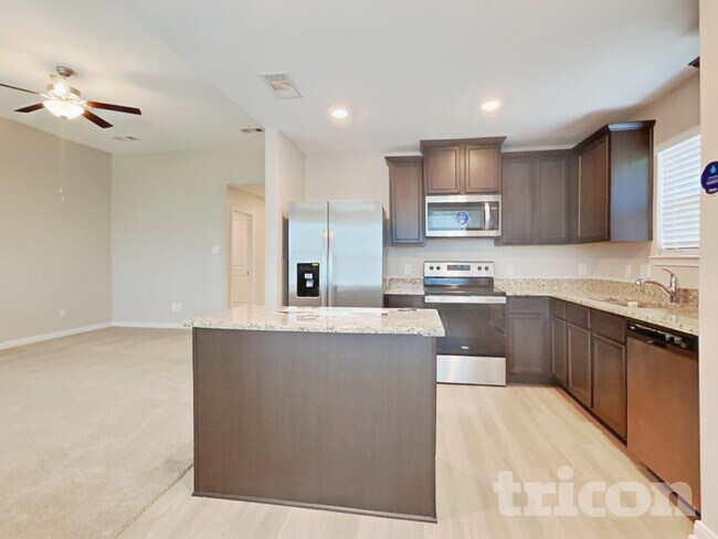 Foto del edificio - 7715 Vacek Meadows Loop