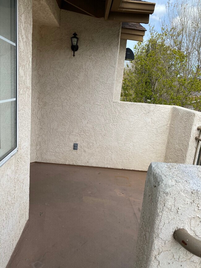 Foto del edificio - 4438 Apricot Rd