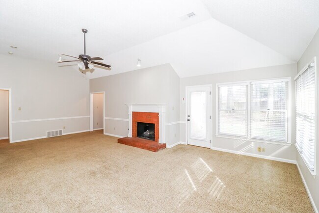 Foto del edificio - 1562 Appling Wood Cove N