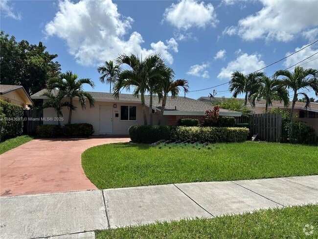 Building Photo - 3241 SW 88th Pl