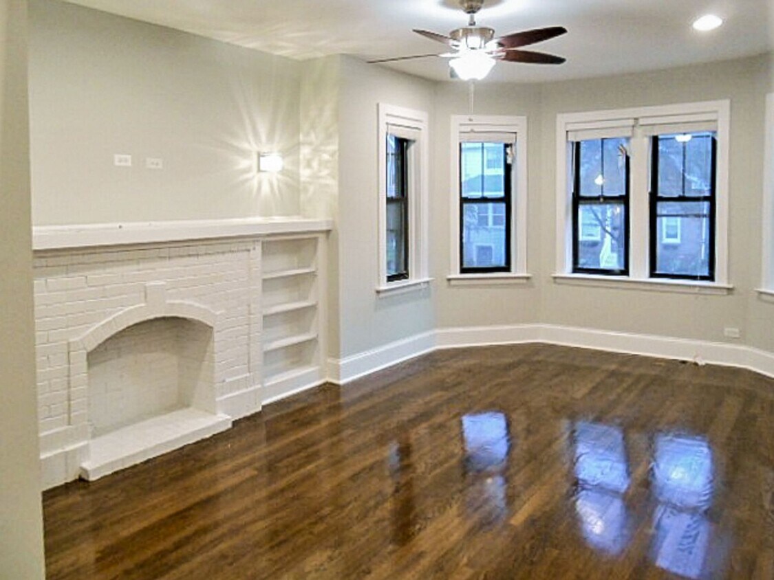 Foto principal - 2206 W Foster Ave