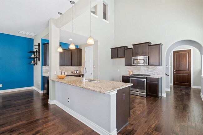 Foto del edificio - 2109 Maplewood Dr