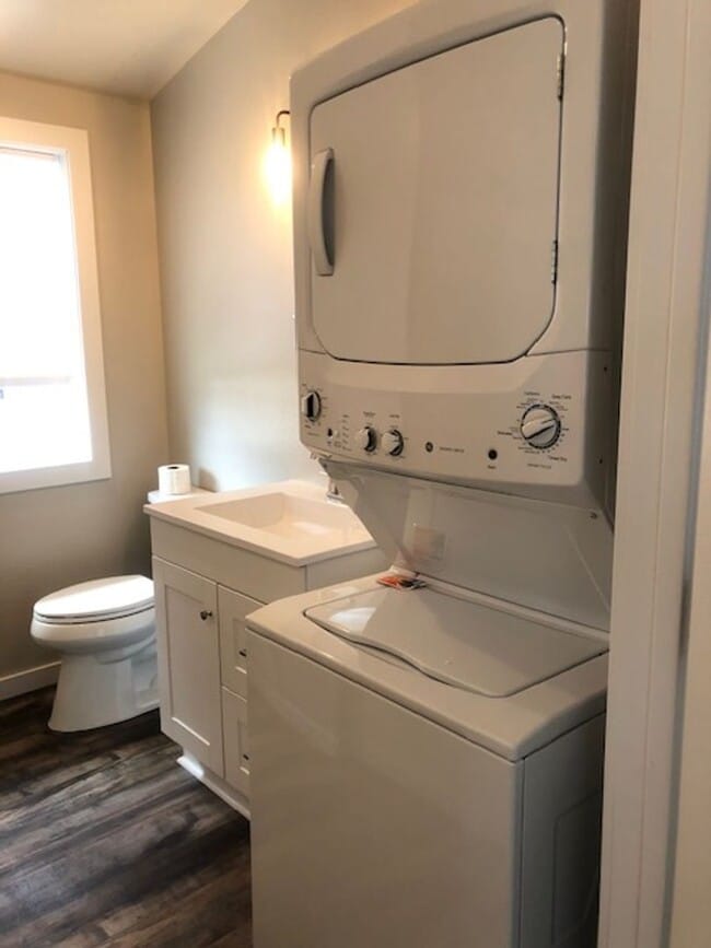 Building Photo - Whitefish Apartment