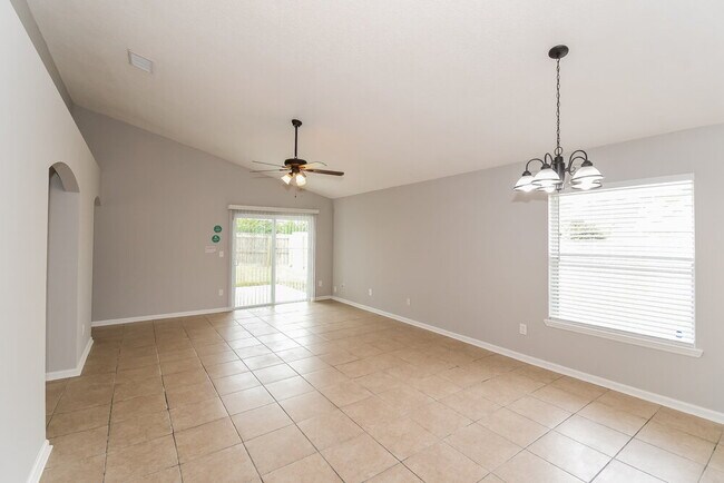 Foto del edificio - 1566 Hope Valley Dr