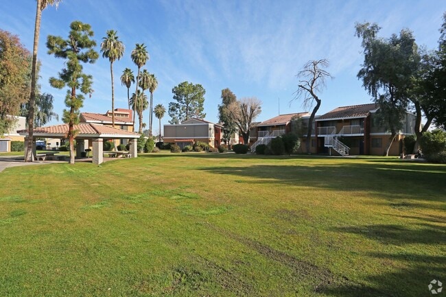 Building Photo - The Square on Indian School