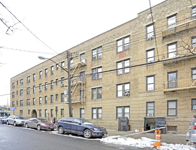 Building Photo - 4217-4227 College Point Blvd