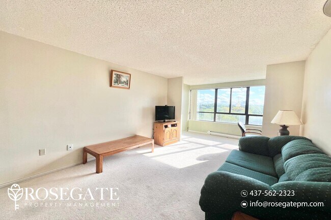 Building Photo - Spacious 2 Bed 1 Bath Apartment in Prime N...