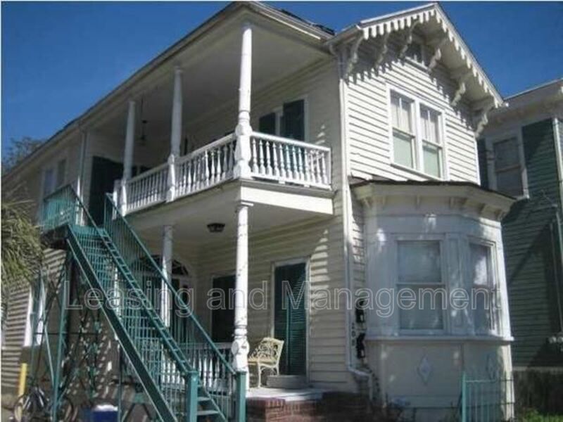 Primary Photo - 208 Calhoun St