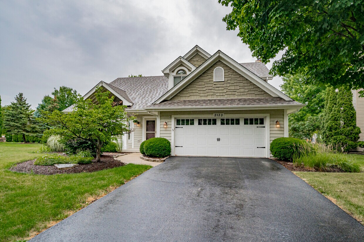 Foto principal - 2123 High Meadow Rd