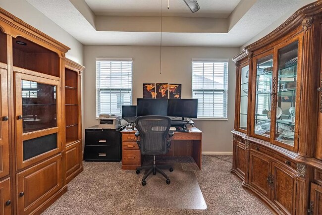 Foto del edificio - 660 Redwood Ln